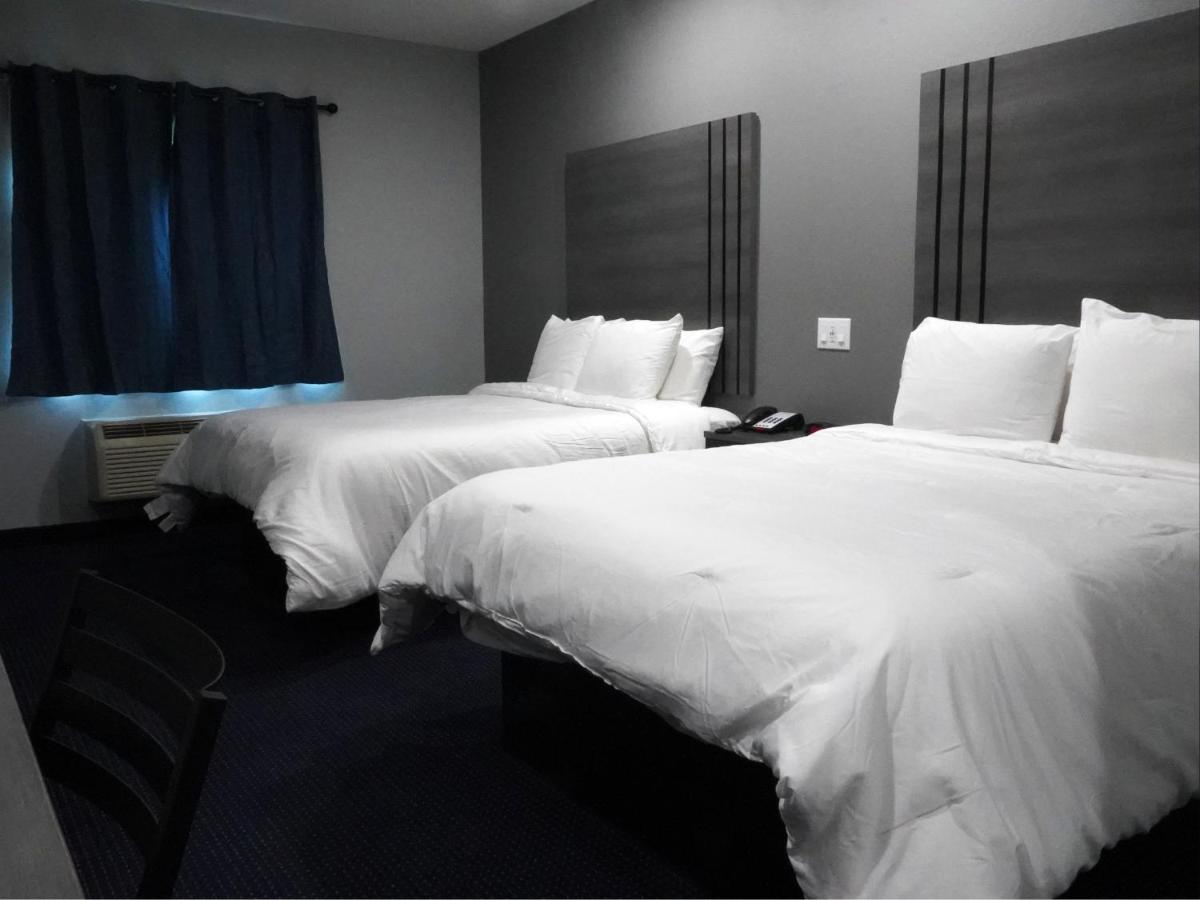 Americas Best Value Inn And Suites Bush International Airport Humble Exterior photo