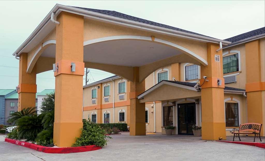 Americas Best Value Inn And Suites Bush International Airport Humble Exterior photo